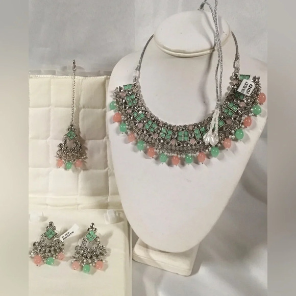 Necklace earring and Tikka drop set. Mint green pink and silver. India bridal
